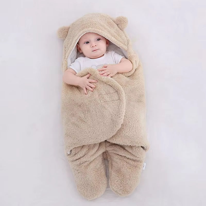 Winter Newborn Male and Female Babies Sleep in Coral Plush Embracing Clothes 3M-6M