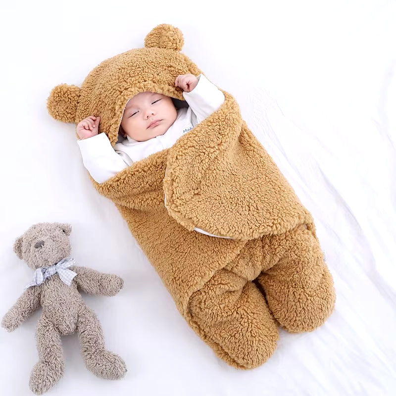 Winter Newborn Male and Female Babies Sleep in Coral Plush Embracing Clothes 3M-6M